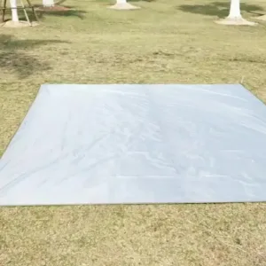 Shtresë waterproof për poshtë çadrës së kampingut.